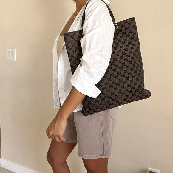 GUCCI GG Supreme Dark Brown Canvas and Leather Tote - Picture 2 of 16